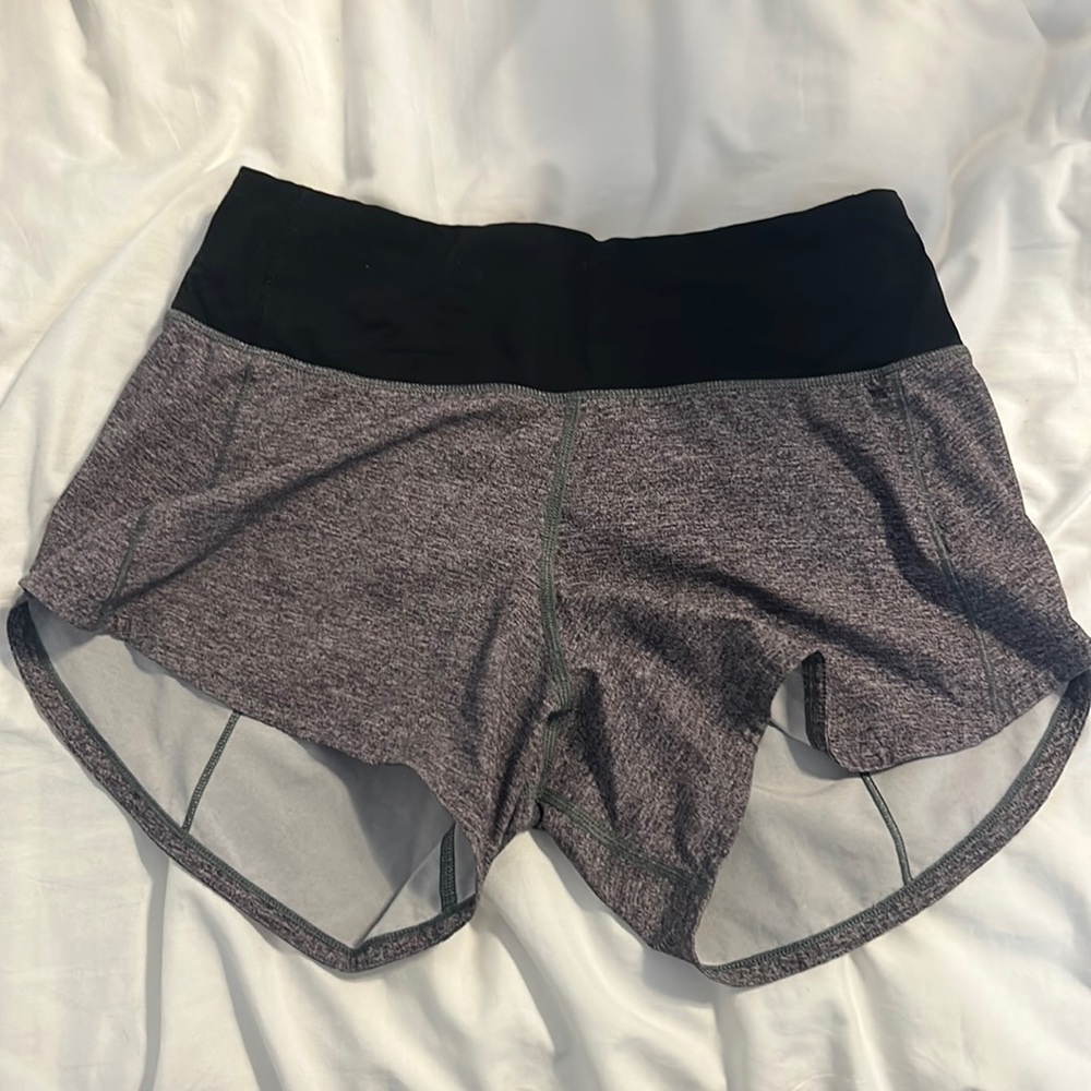 Lululemon Speed Up 4in shorts